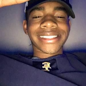 Meet your Posher, Derrick